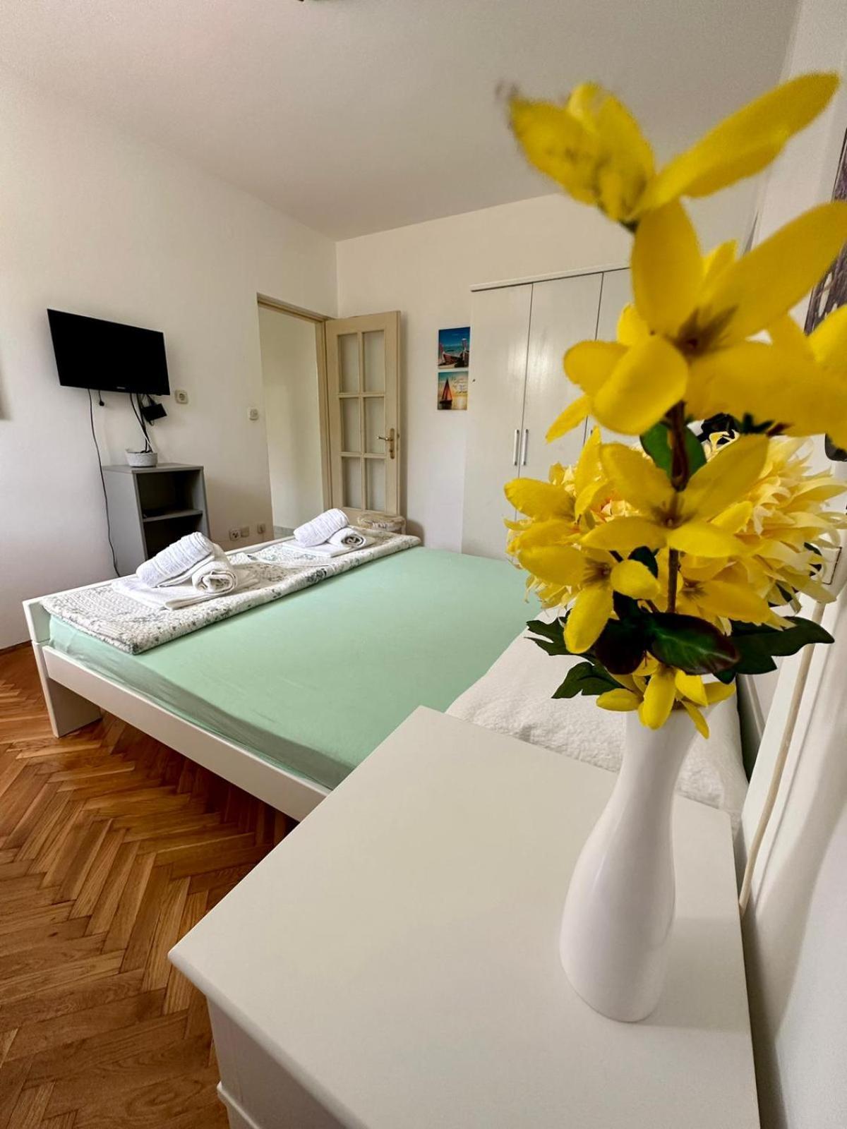 Delfin Apartments Zadar Luaran gambar